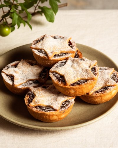 Win a Christmas Hamper From Morning Market Worth $500