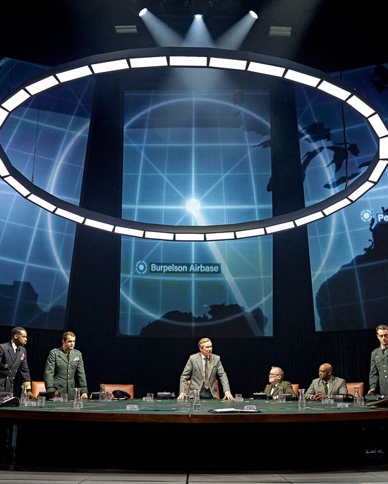 <p>
Score In-Season Double Passes to Dr Strangelove, a National Theatre Production
</p>