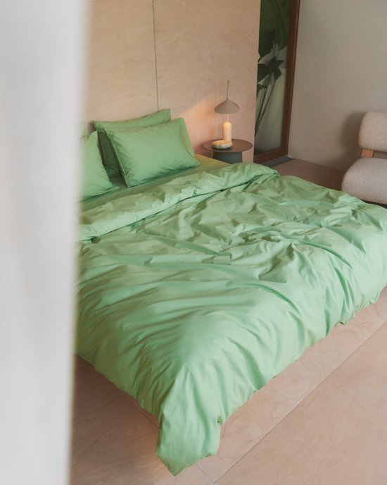 <p>
	Score a Double Pass to the Affordable Art Fair With Bed Threads
</p>
