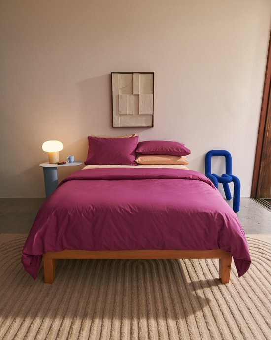 <p>
	Score a Double Pass to the Affordable Art Fair With Bed Threads
</p>
