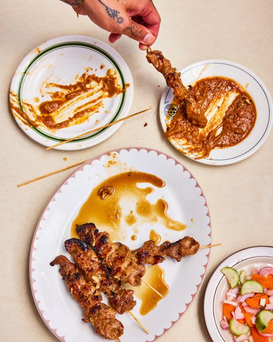 <p>
Win Nat Thaipun’s Debut Cookbook <em>Thai: Anywhere and Everywhere</em>
</p>