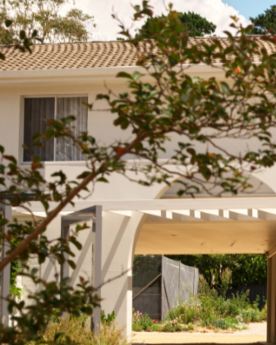 <p>
	Win a Blue Mountains Trip to The Kyah and Dinner at Blaq
</p>
