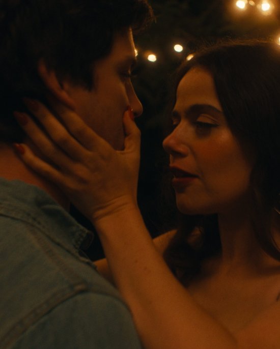 <p>
	Score Your Double Pass to a Preview Screening of <em>Oh, Hi!</em>
</p>
