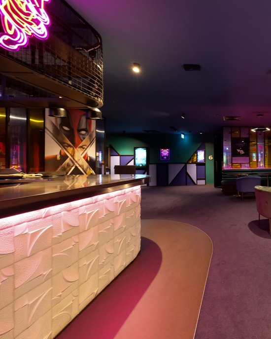 <p>
	24 Hours Early Invite Free Private Screening of The Smashing Machine at Fomo Cinema
</p>
