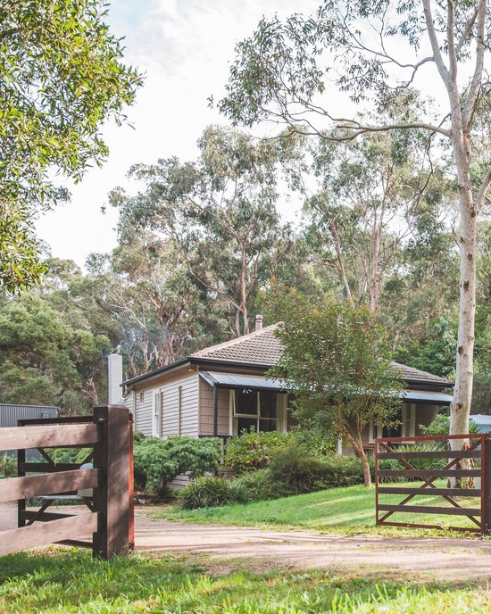 <p>
	Win a Red Hill Getaway To Elsewhere Cottage, Plus a Private Chef Dinner
</p>

